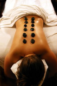 Massages et pierres chaudes